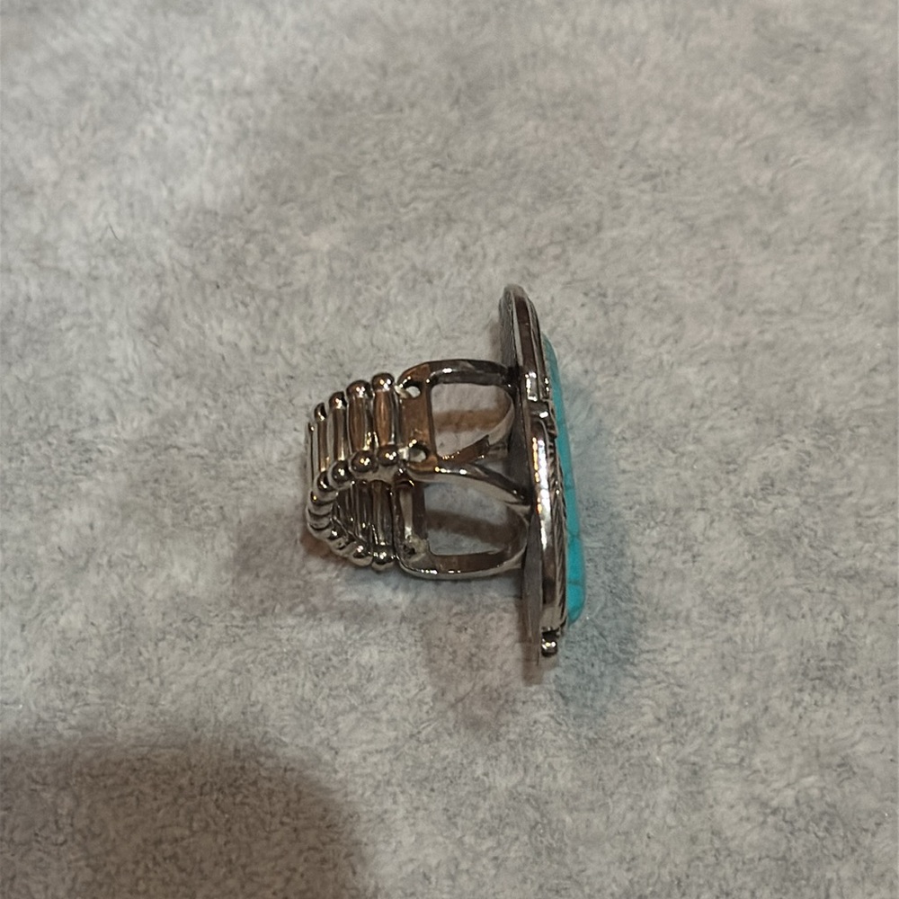 Turquoise ring - Picture 2 of 3